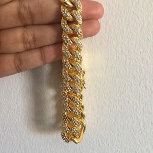 Gold Cuban link bracelet (8 inch)